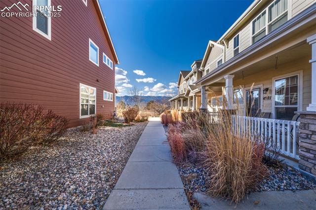 4921 Black Vulture Grove Soaring Eagles Welcome to this beautifully maintained 3-bed, 3-bath townhome offering thoughtful upgrades and a... Colorado Springs El Paso CO 80916 8787930 home for sale $345,000 8787930 Photo 3
