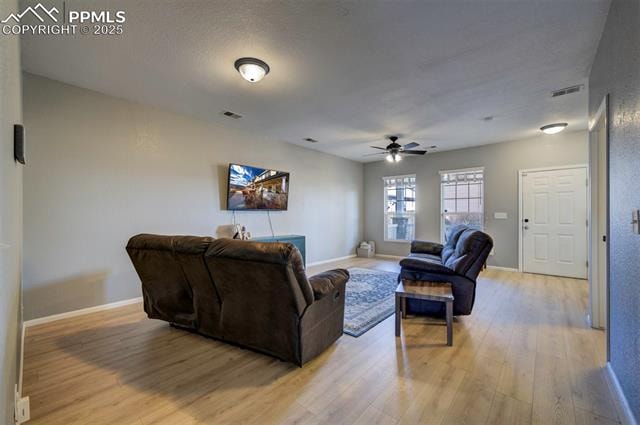 4921 Black Vulture Grove Soaring Eagles Welcome to this beautifully maintained 3-bed, 3-bath townhome offering thoughtful upgrades and a... Colorado Springs El Paso CO 80916 8787930 home for sale $345,000 8787930 Photo 6