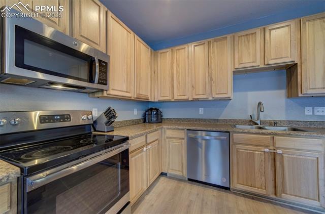 4921 Black Vulture Grove Soaring Eagles Welcome to this beautifully maintained 3-bed, 3-bath townhome offering thoughtful upgrades and a... Colorado Springs El Paso CO 80916 8787930 home for sale $345,000 8787930 Photo 19