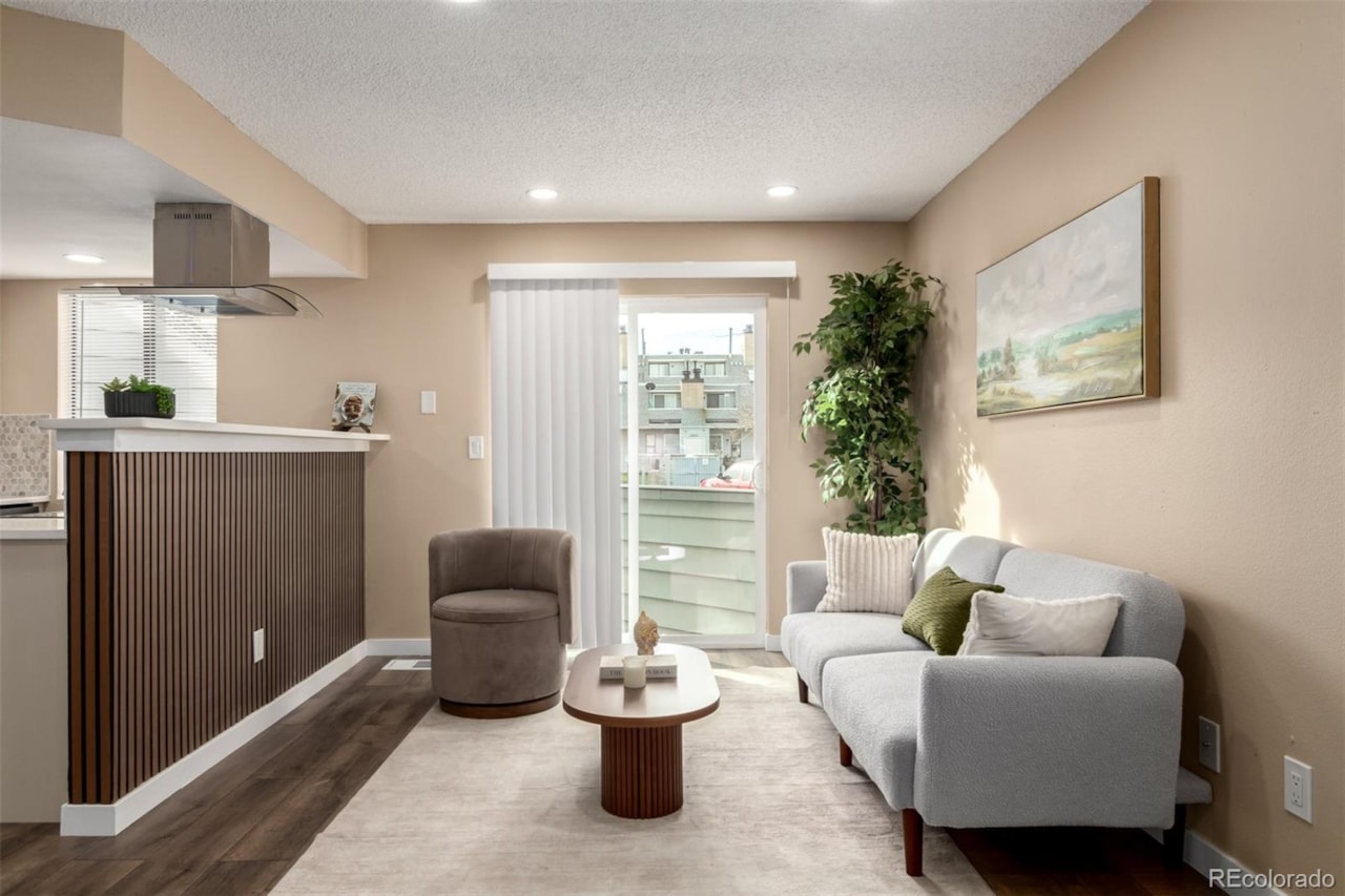 17053 E Tennessee Dr #104 Windcreek Condos Fully remodeled and move-in ready!This updated Windcreek condo features modern finishes throughout,... Aurora Arapahoe CO 80017 6192470 condo for sale $190,000 6192470 Photo 2