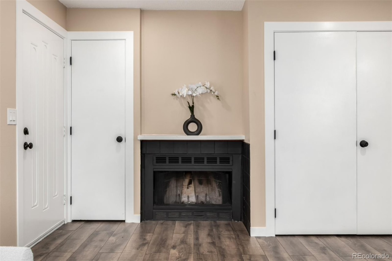 17053 E Tennessee Dr #104 Windcreek Condos Fully remodeled and move-in ready!This updated Windcreek condo features modern finishes throughout,... Aurora Arapahoe CO 80017 6192470 condo for sale $190,000 6192470 Photo 4