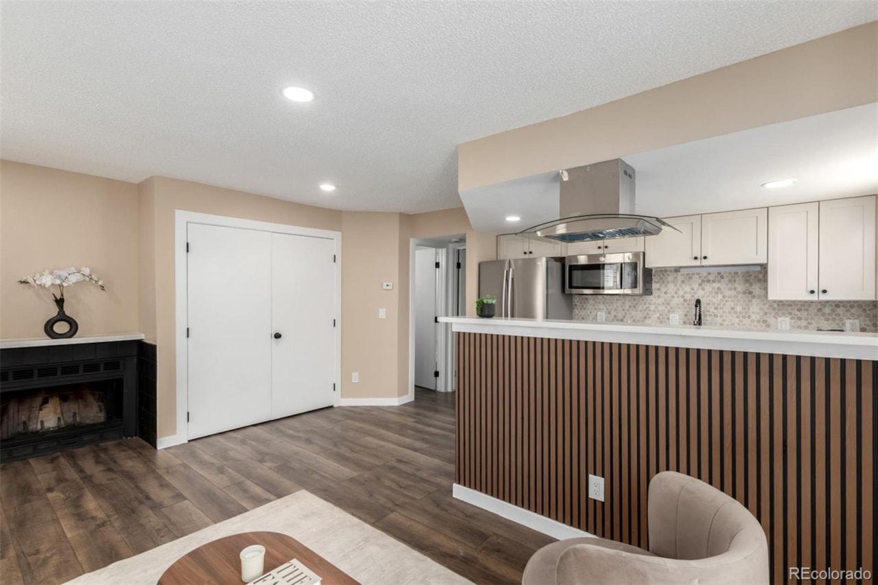 17053 E Tennessee Dr #104 Windcreek Condos Fully remodeled and move-in ready!This updated Windcreek condo features modern finishes throughout,... Aurora Arapahoe CO 80017 6192470 condo for sale $190,000 6192470 Photo 6