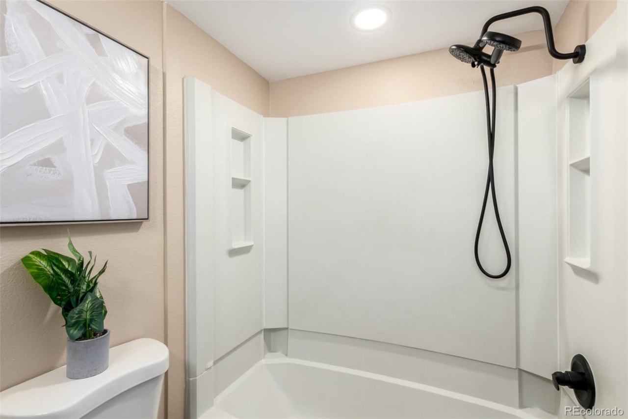 17053 E Tennessee Dr #104 Windcreek Condos Fully remodeled and move-in ready!This updated Windcreek condo features modern finishes throughout,... Aurora Arapahoe CO 80017 6192470 condo for sale $190,000 6192470 Photo 18