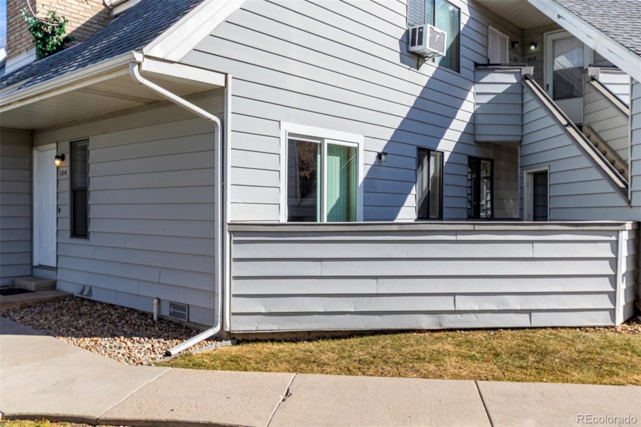 17053 E Tennessee Dr #104 Windcreek Condos Fully remodeled and move-in ready!This updated Windcreek condo features modern finishes throughout,... Aurora Arapahoe CO 80017 6192470 condo for sale $190,000 6192470 Photo 25