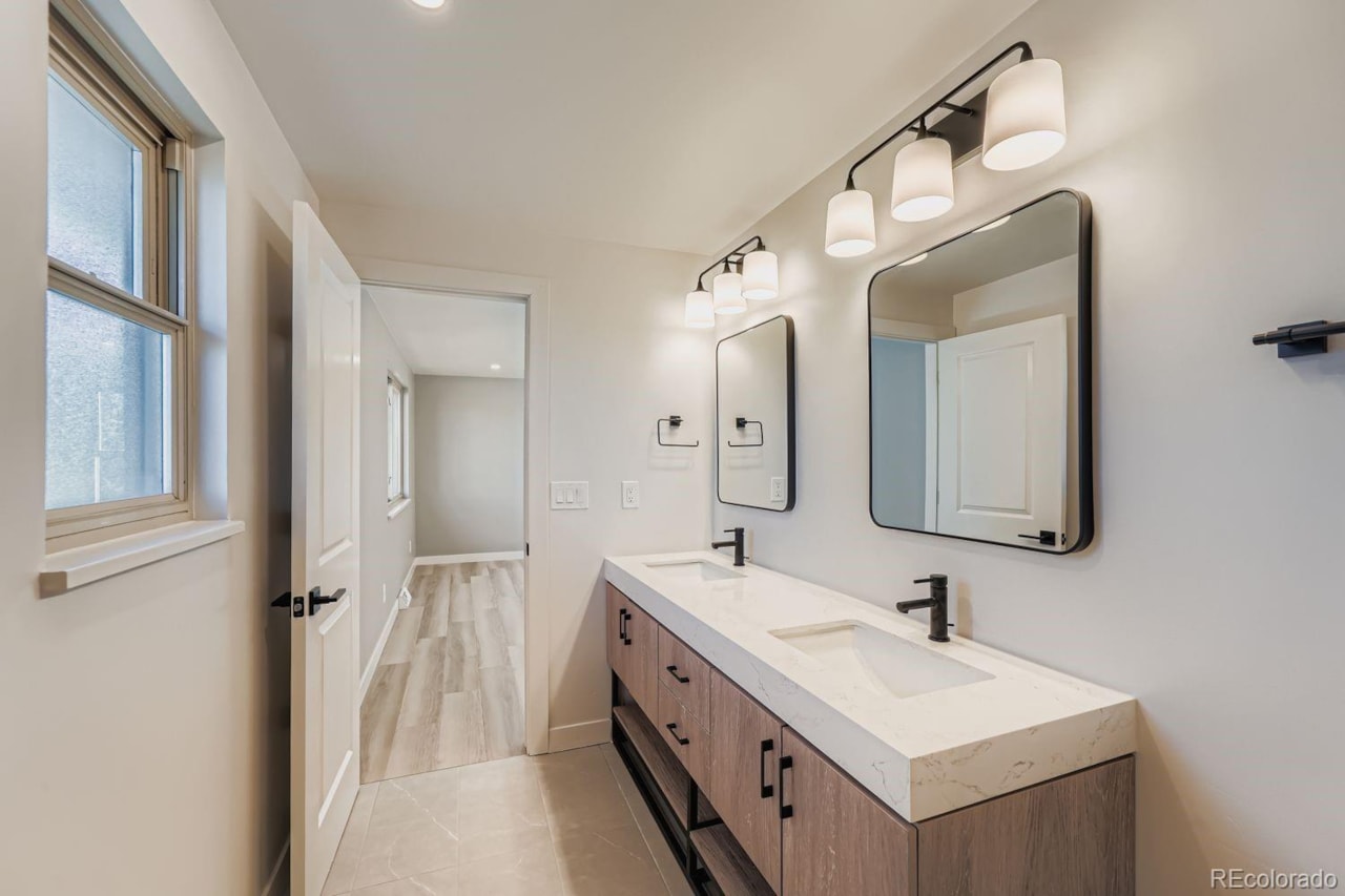 2780 Juniper Dr Applewood Modern, fully renovated dream home in a can't-beat location in Applewood.  Vaulted ceilings, giant... Golden Jefferson CO 80401 9140930 home for sale $1,700,000 9140930 Photo 18