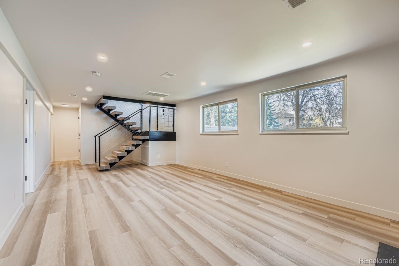 2780 Juniper Dr Applewood Modern, fully renovated dream home in a can't-beat location in Applewood.  Vaulted ceilings, giant... Golden Jefferson CO 80401 9140930 home for sale $1,700,000 9140930 Photo 25