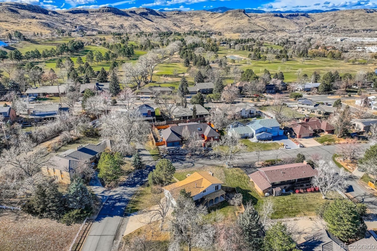 2780 Juniper Dr Applewood Modern, fully renovated dream home in a can't-beat location in Applewood.  Vaulted ceilings, giant... Golden Jefferson CO 80401 9140930 home for sale $1,700,000 9140930 Photo 36
