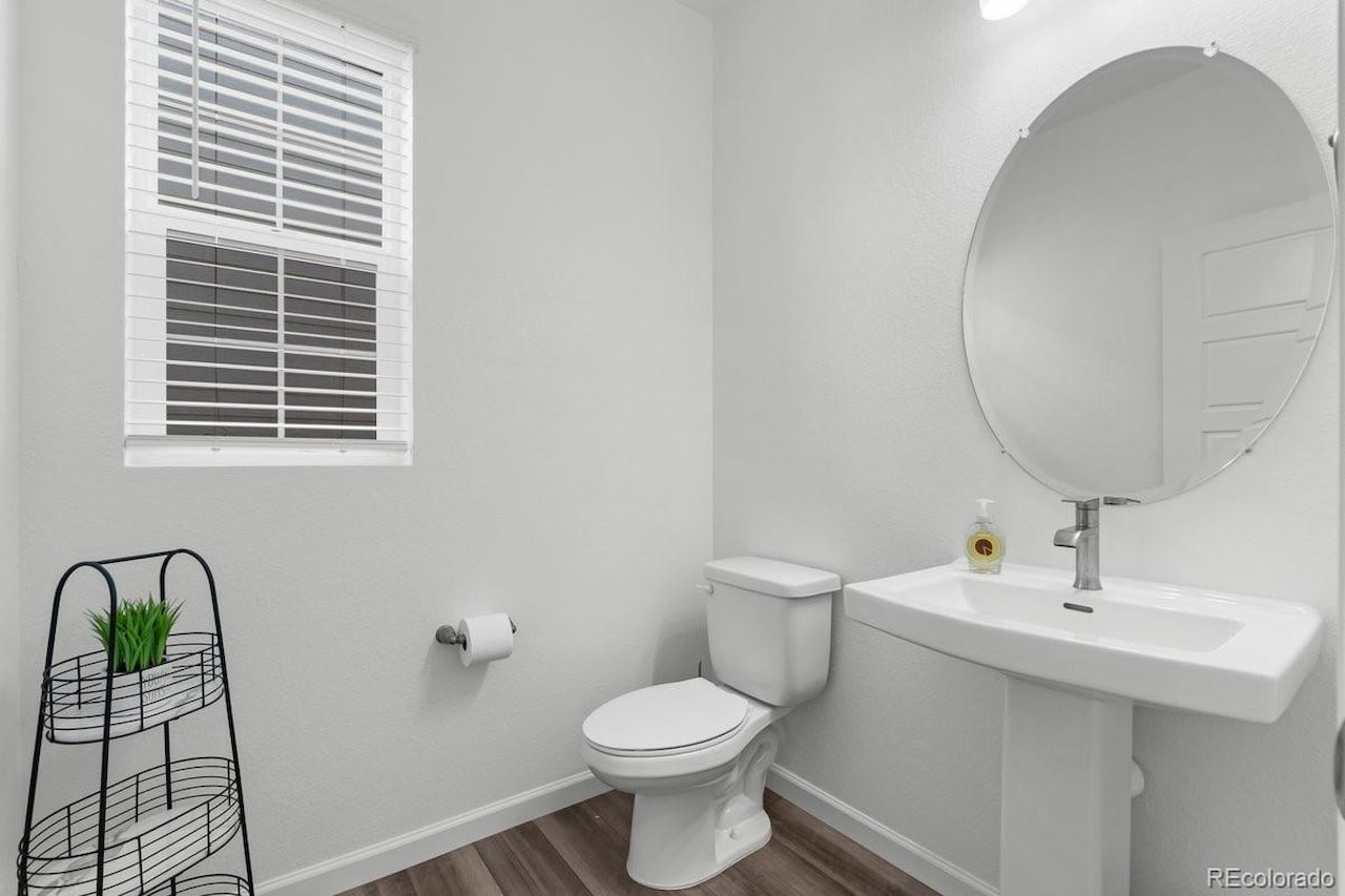 3352 N Buchanan Way Aurora Highlands Better than New and Packed with Upgrades. Welcome to your move-in-ready dream home in The Aurora... Aurora Adams CO 80019 4440160 home for sale $685,000 4440160 Photo 5