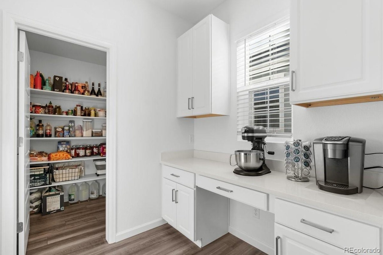 3352 N Buchanan Way Aurora Highlands Better than New and Packed with Upgrades. Welcome to your move-in-ready dream home in The Aurora... Aurora Adams CO 80019 4440160 home for sale $685,000 4440160 Photo 9