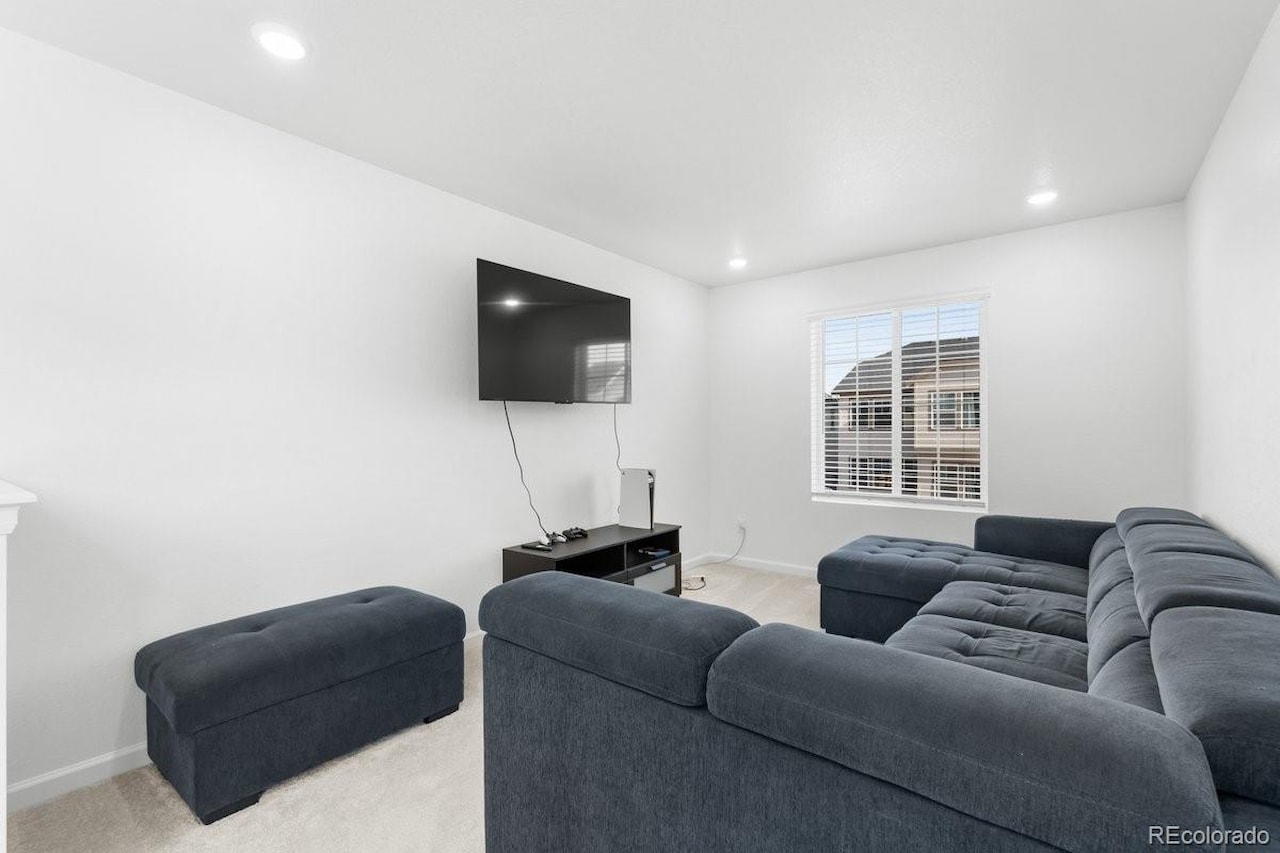 3352 N Buchanan Way Aurora Highlands Better than New and Packed with Upgrades. Welcome to your move-in-ready dream home in The Aurora... Aurora Adams CO 80019 4440160 home for sale $685,000 4440160 Photo 11