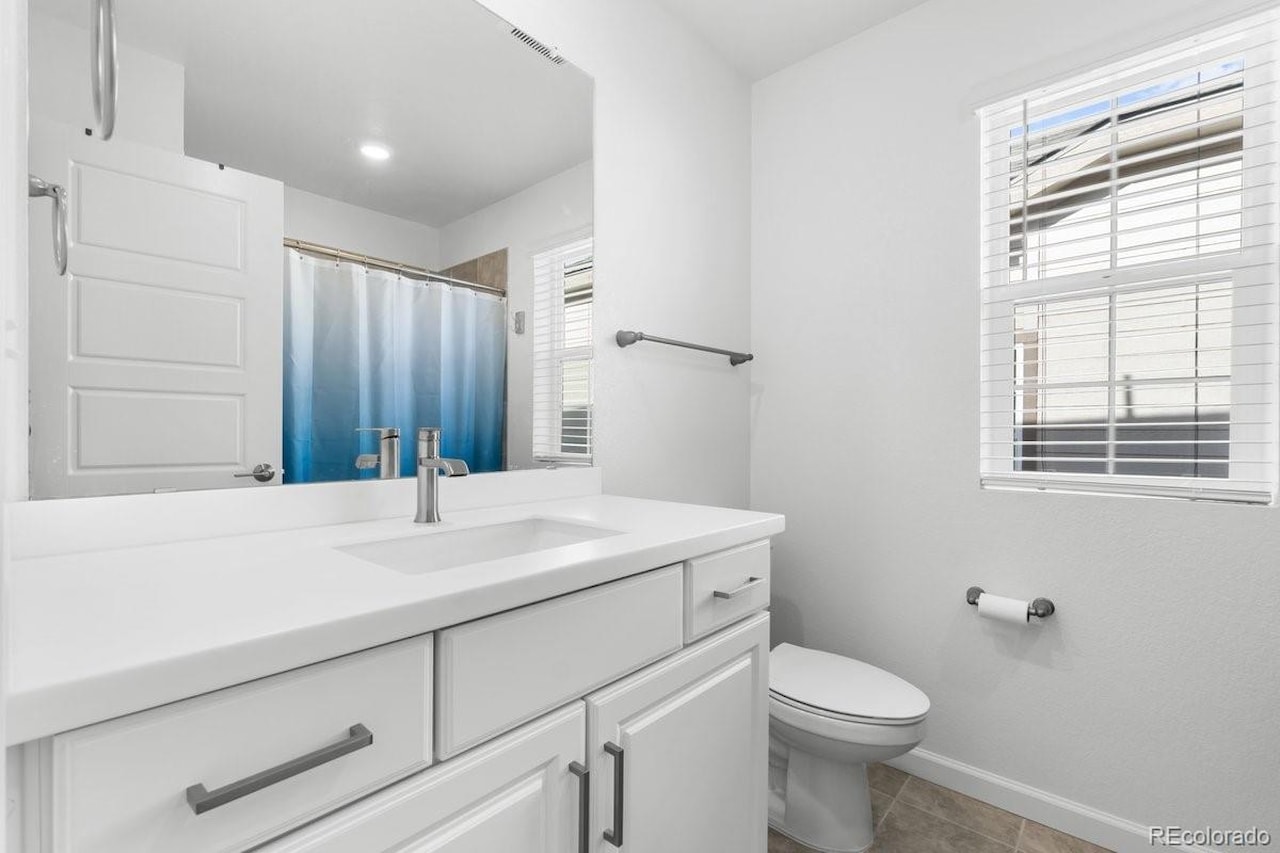 3352 N Buchanan Way Aurora Highlands Better than New and Packed with Upgrades. Welcome to your move-in-ready dream home in The Aurora... Aurora Adams CO 80019 4440160 home for sale $685,000 4440160 Photo 19