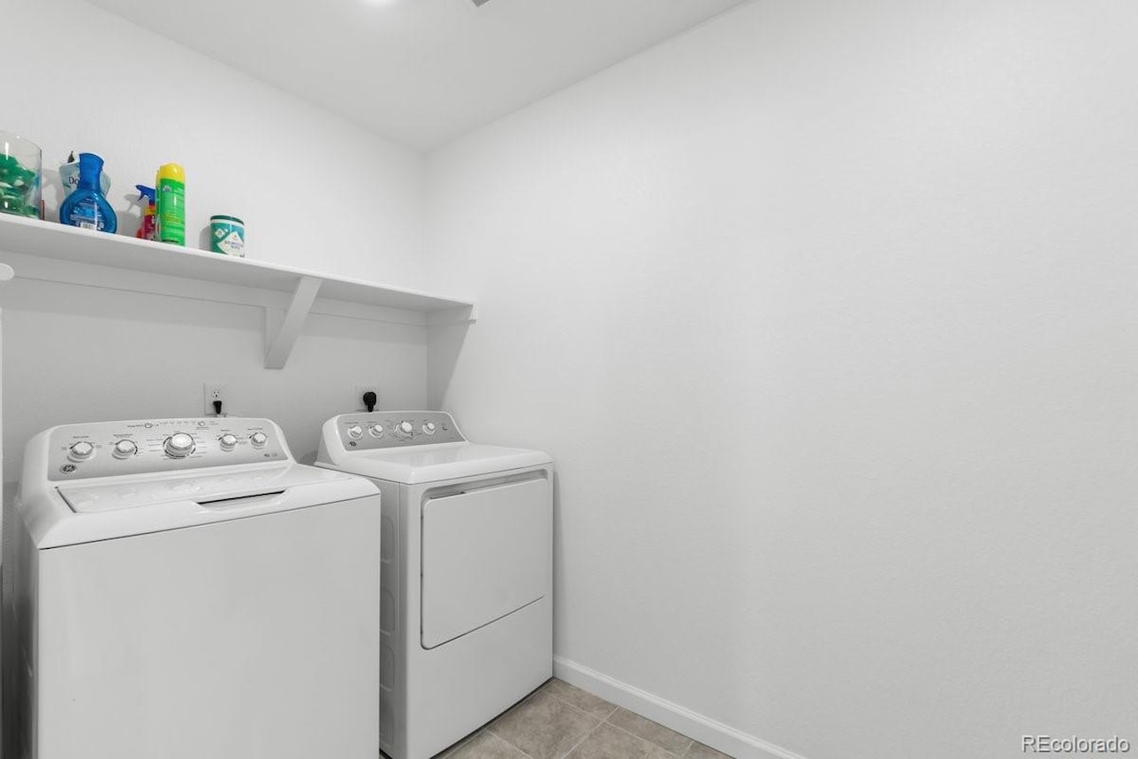 3352 N Buchanan Way Aurora Highlands Better than New and Packed with Upgrades. Welcome to your move-in-ready dream home in The Aurora... Aurora Adams CO 80019 4440160 home for sale $685,000 4440160 Photo 20