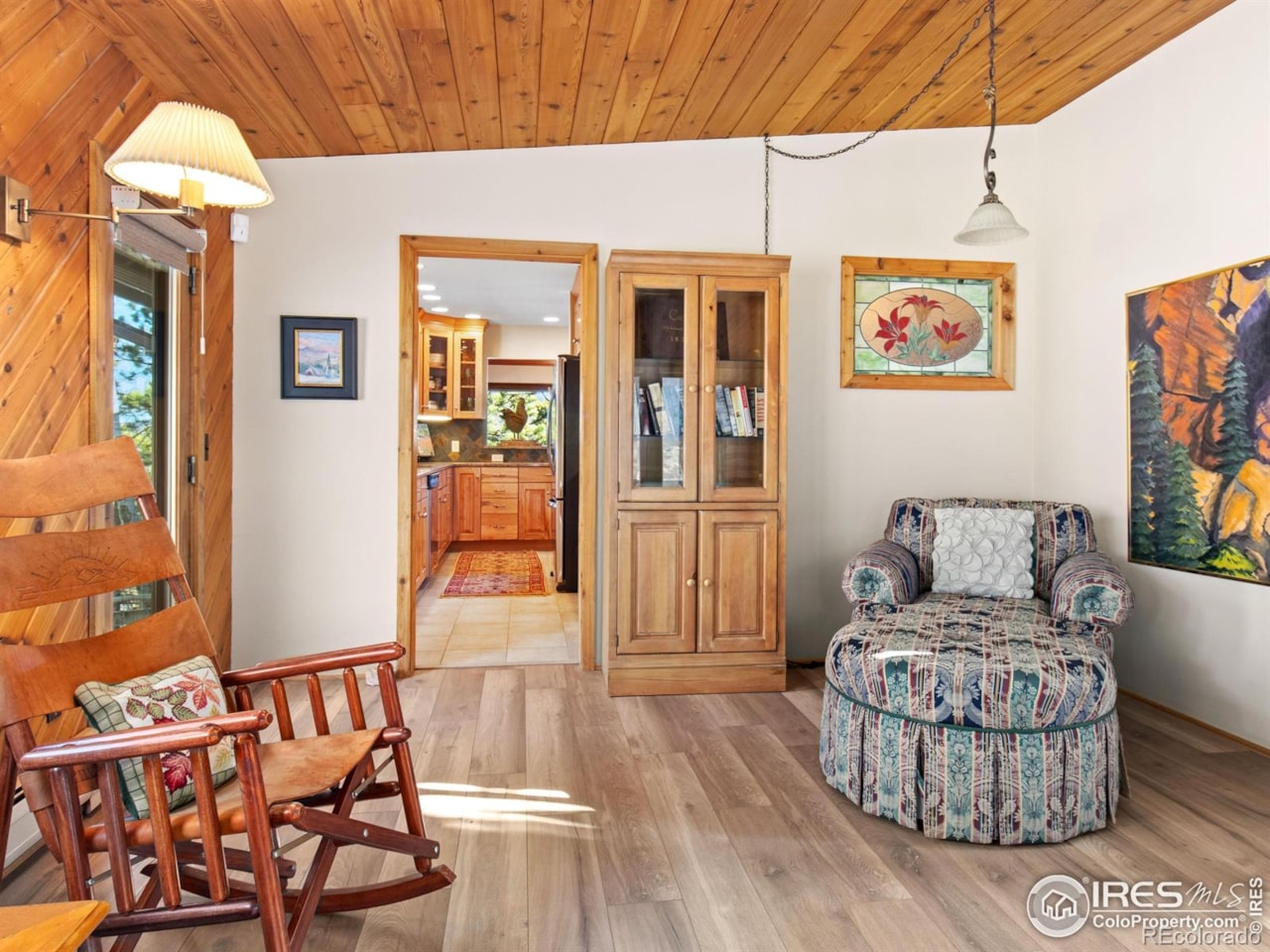 1433 Vista View Ln Koral Heights Escape to your own mountain retreat-fully updated, warm, and welcoming. This fully furnished, turn... Estes Park Larimer CO 80517 IR1047877 home for sale $1,179,000 IR1047877 Photo 16