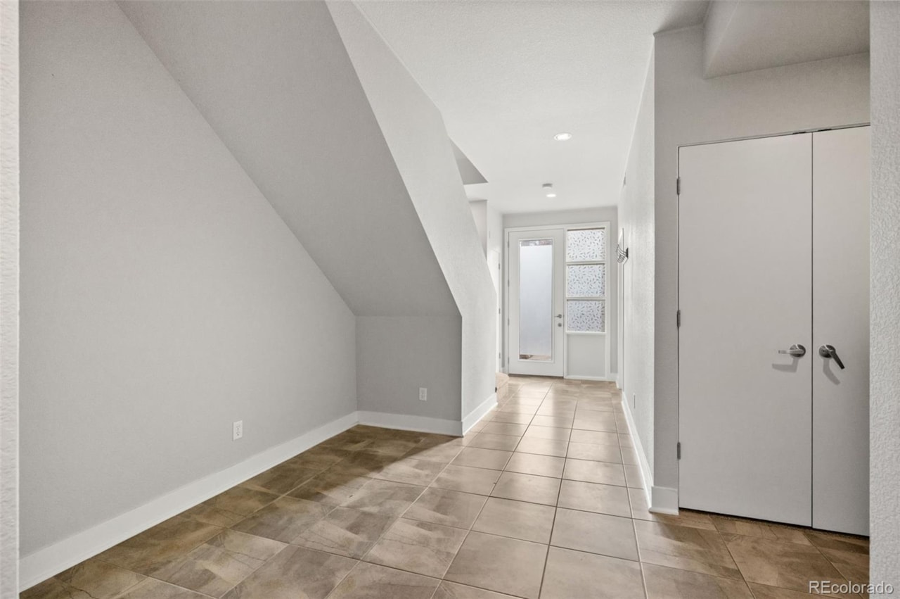 2360 S Wheeling Circle Iliff Place Townhomes Beautiful three-level townhome in Aurora with quick access to 225.The entry level welcomes you with... Aurora Arapahoe CO 80014 5698389 home for sale $420,000 5698389 Photo 5