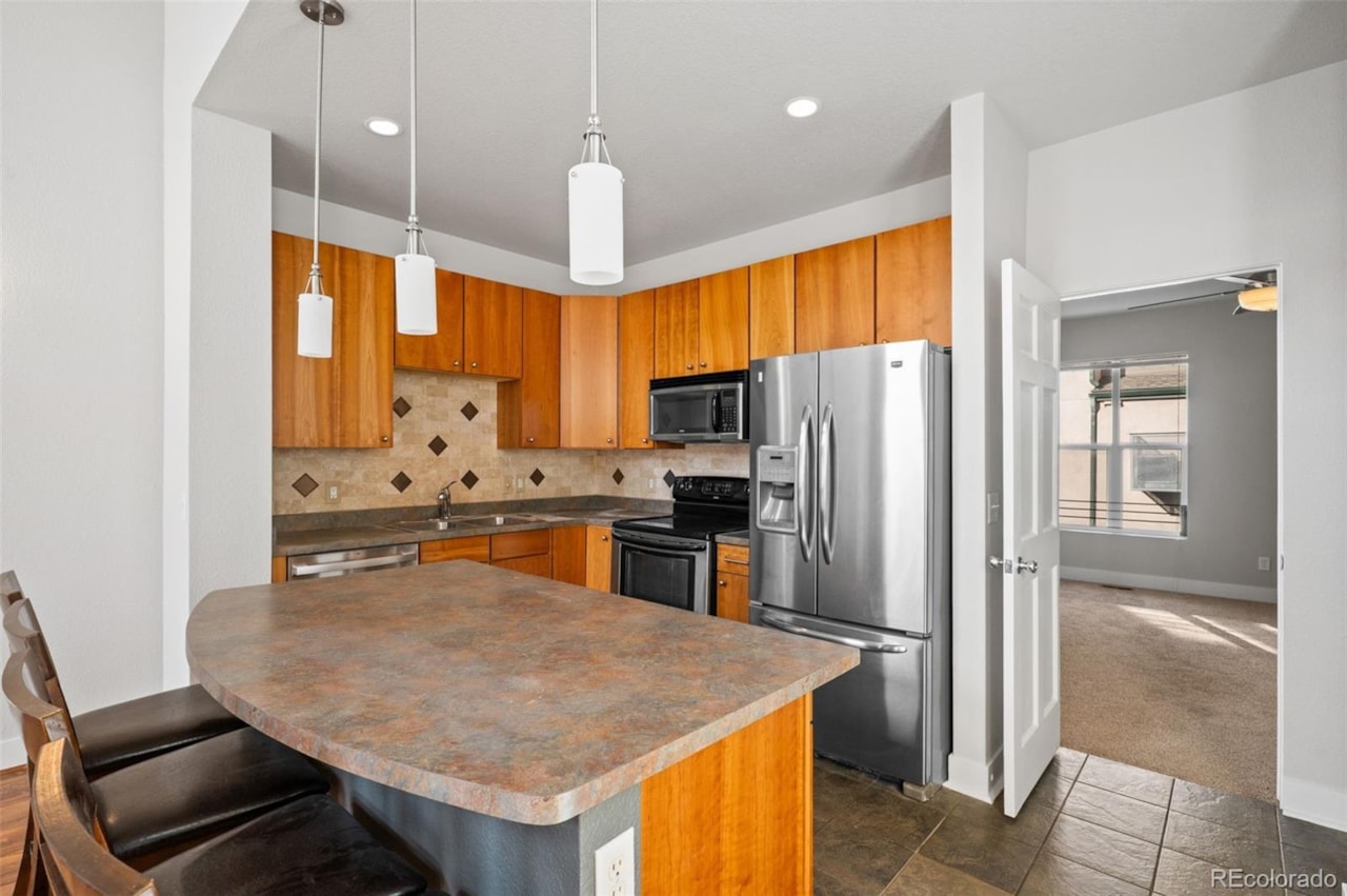 2360 S Wheeling Circle Iliff Place Townhomes Beautiful three-level townhome in Aurora with quick access to 225.The entry level welcomes you with... Aurora Arapahoe CO 80014 5698389 home for sale $420,000 5698389 Photo 10