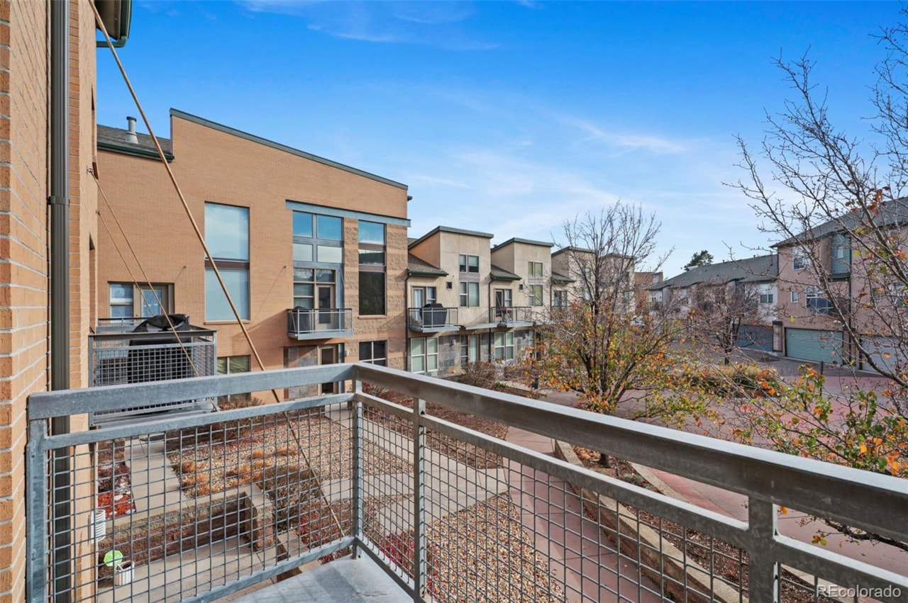 2360 S Wheeling Circle Iliff Place Townhomes Beautiful three-level townhome in Aurora with quick access to 225.The entry level welcomes you with... Aurora Arapahoe CO 80014 5698389 home for sale $420,000 5698389 Photo 27