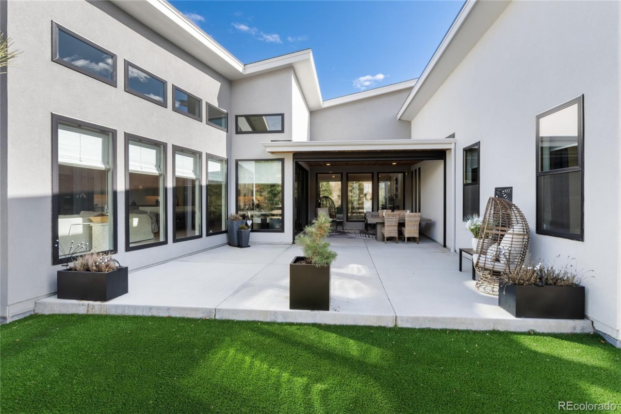 7125 Skygazer St The Canyons Beautiful & Contemporary Style Ranch Home, built by Infinity in 2021.  This Home is located in... Castle Pines Douglas CO 80108 9795790 home for sale $1,825,000 9795790 Photo 18