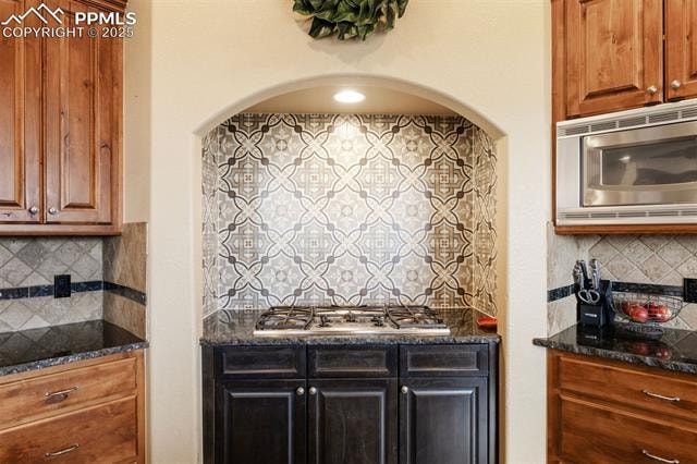 2798 Hawk Point Court The Woodlands Mountain Views & Natural Privacy: <br>
<br>
This custom walk-out ranch is nestled at the end of a... Castle Rock Douglas CO 80104 3896922 home for sale $1,350,000 3896922 Photo 6