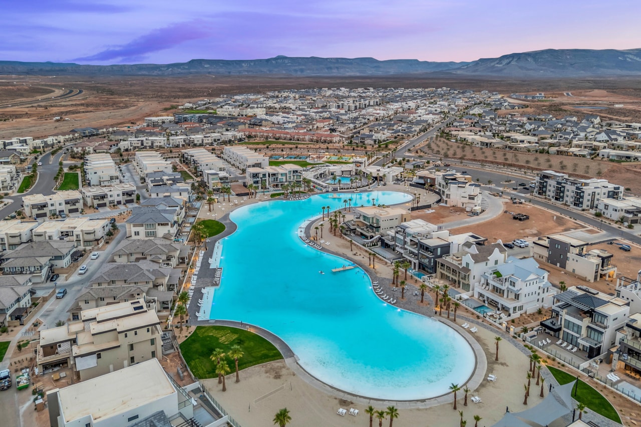 6032 Silver Birch LN St George, UT 84790 home for sale, MLS#25-264912 - Erika Rogers Photo 3