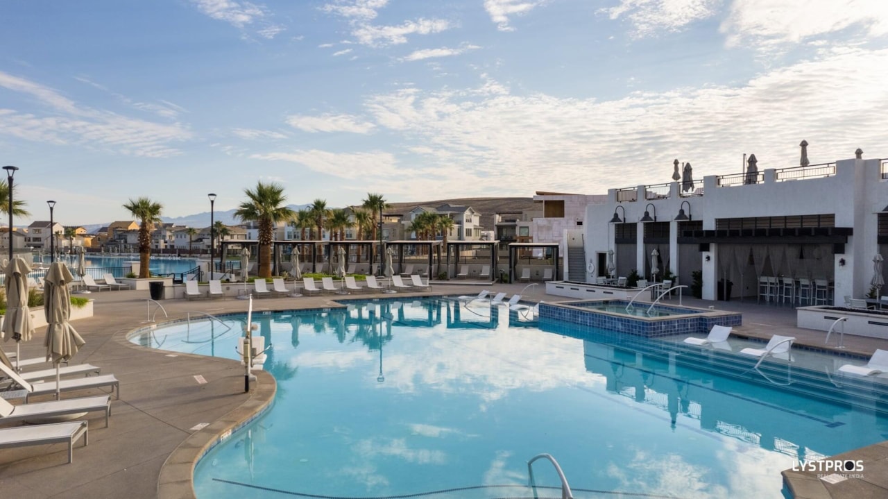 6032 Silver Birch LN St George, UT 84790 home for sale, MLS#25-264912 - Erika Rogers Photo 11