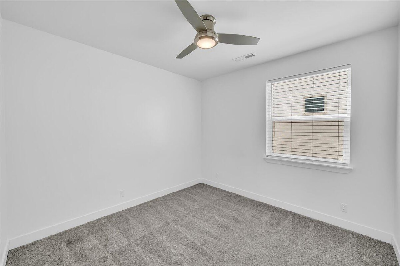 6032 Silver Birch LN St George, UT 84790 home for sale, MLS#25-264912 - Erika Rogers Photo 22