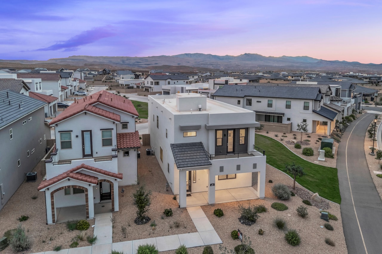 6032 Silver Birch LN St George, UT 84790 home for sale, MLS#25-264912 - Erika Rogers Photo 44