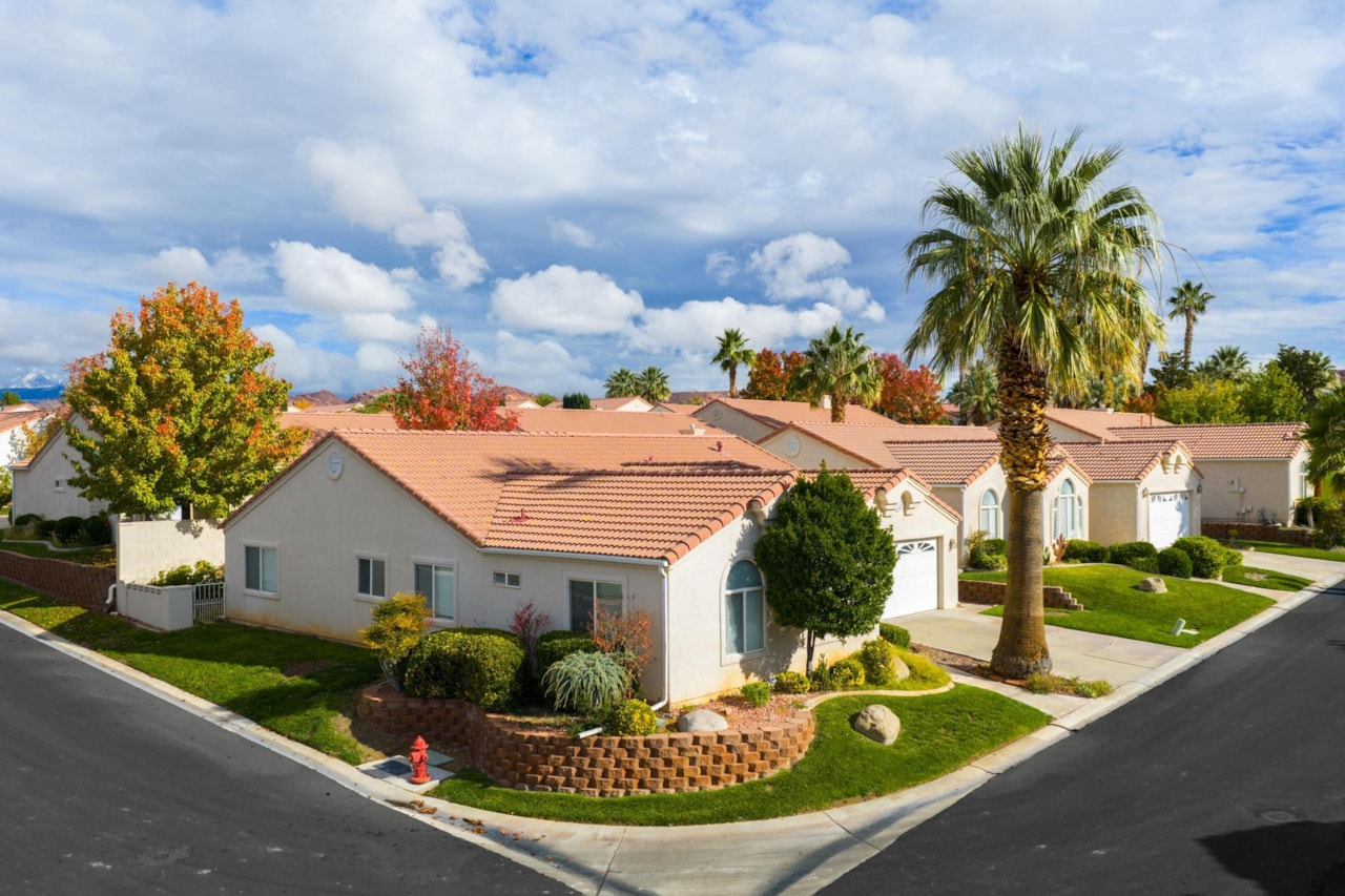 1732 W 540  N #13 St George, UT 84770 home for sale, MLS#25-265660 - Erika Rogers Photo 5