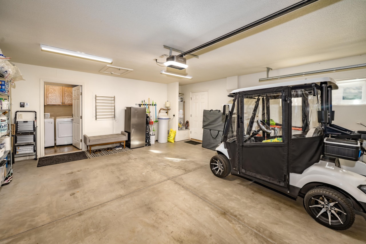 1392 Harvest Heights DR St George, UT 84790 home for sale, MLS#25-267063 - Erika Rogers Photo 9