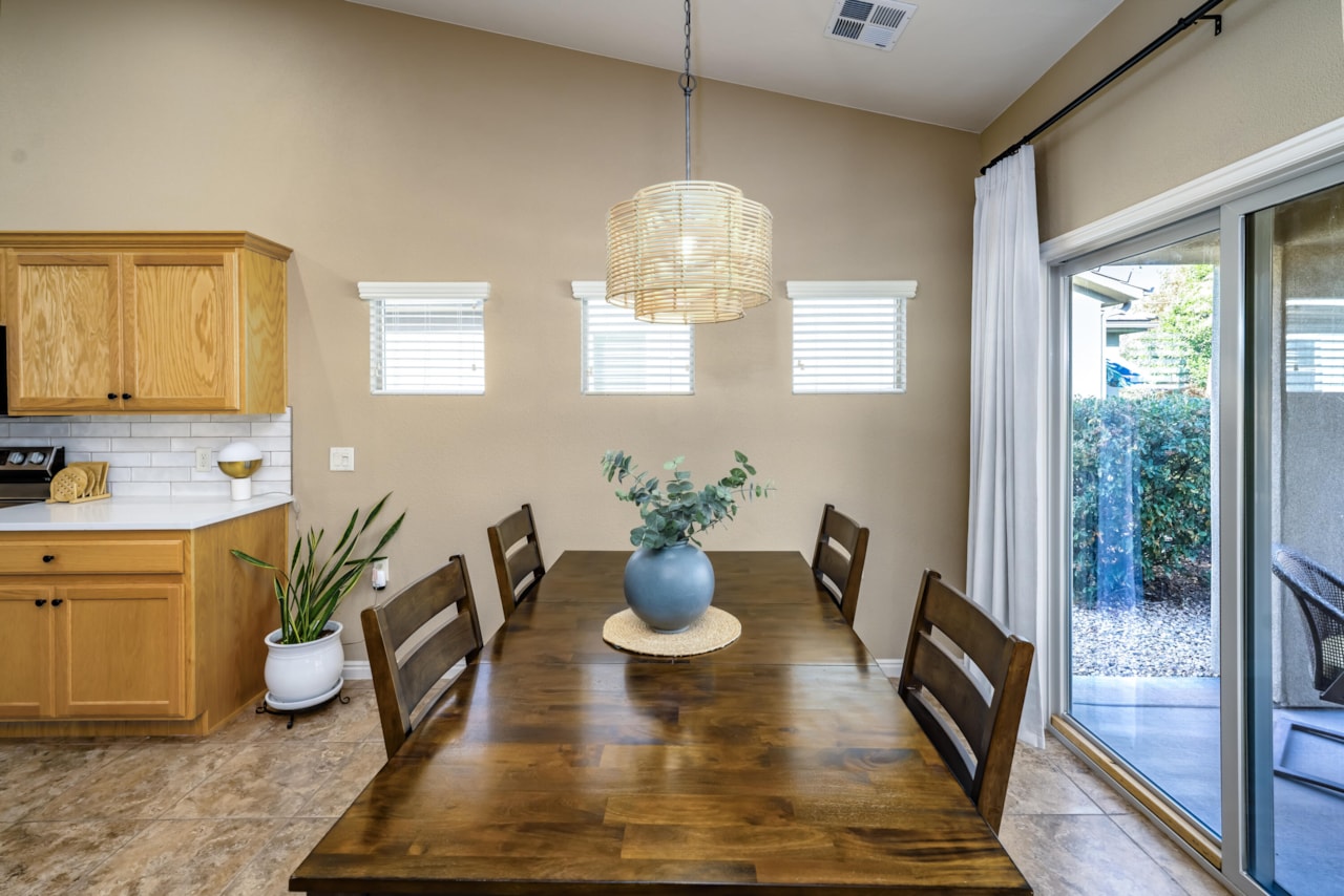 1392 Harvest Heights DR St George, UT 84790 home for sale, MLS#25-267063 - Erika Rogers Photo 14