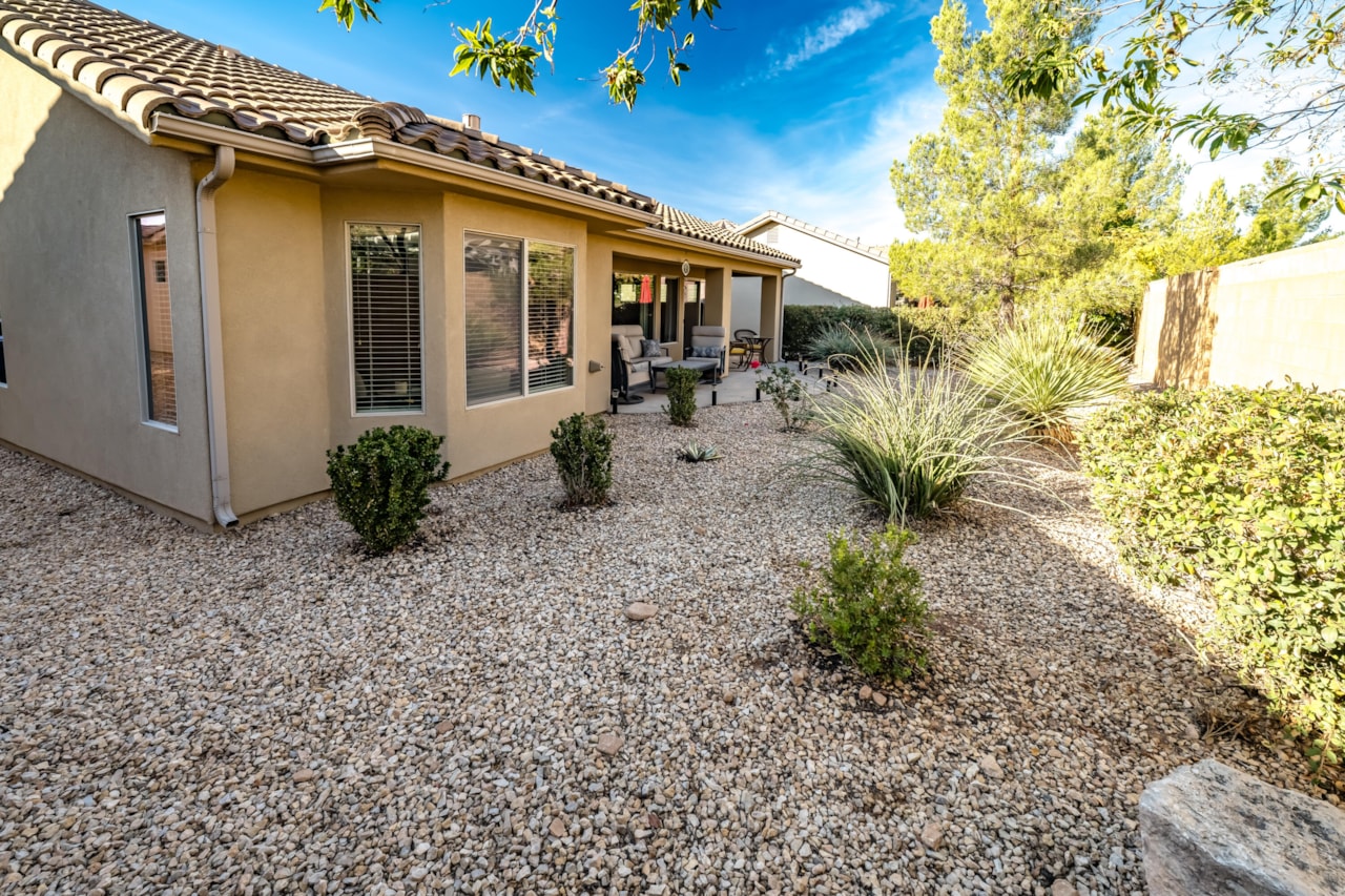 1392 Harvest Heights DR St George, UT 84790 home for sale, MLS#25-267063 - Erika Rogers Photo 37