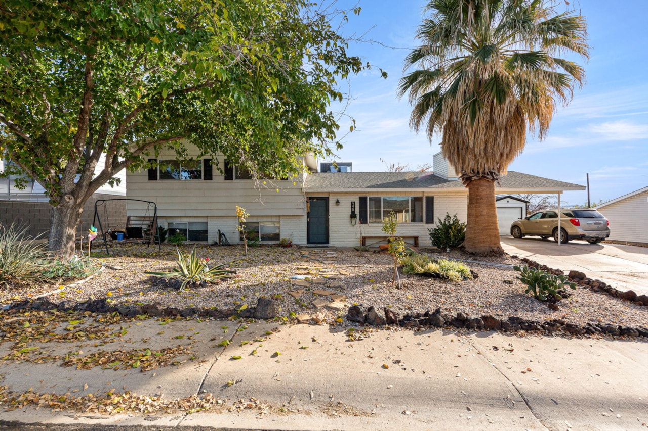 948 N 2050 E CIR St George, UT 84770 home for sale, MLS#25-266942 - Erika Rogers