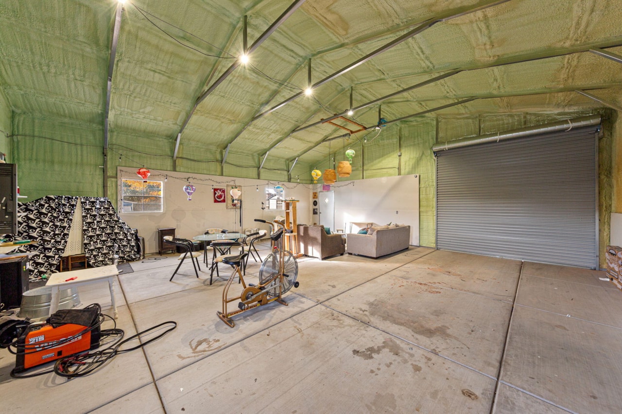 948 N 2050 E CIR St George, UT 84770 home for sale, MLS#25-266942 - Erika Rogers Photo 28