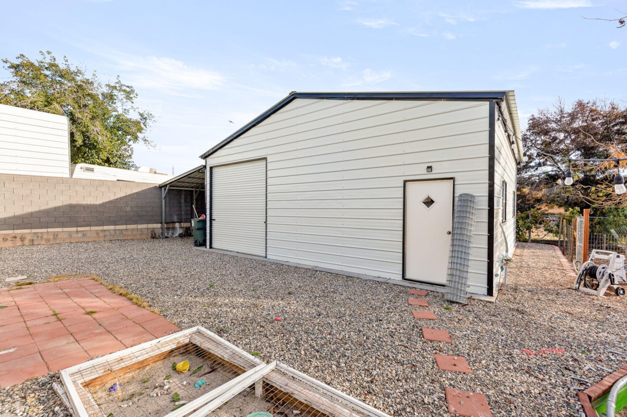 948 N 2050 E CIR St George, UT 84770 home for sale, MLS#25-266942 - Erika Rogers Photo 30