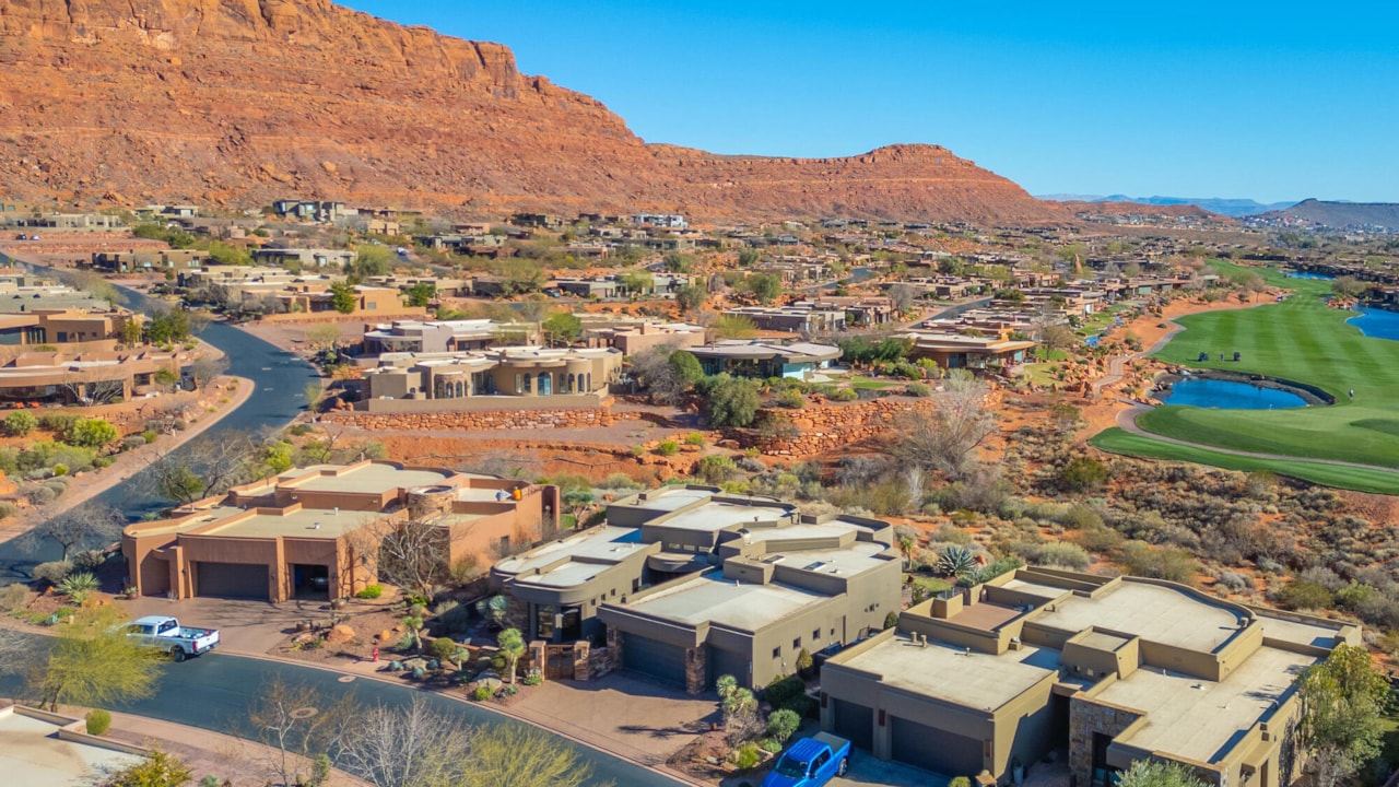 3052 N Snow Canyon Parkway #8 St George, UT 84770 home for sale, MLS#25-264436 - Erika Rogers Photo 6