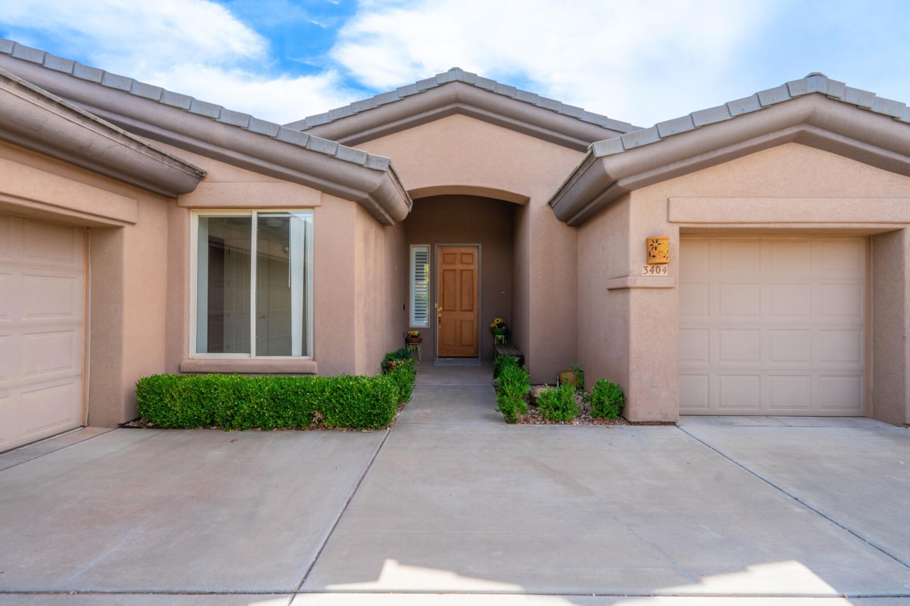 3404 E Sweetwater Springs DR Washington, UT 84780 home for sale, MLS#25-265341 - Erika Rogers Photo 6