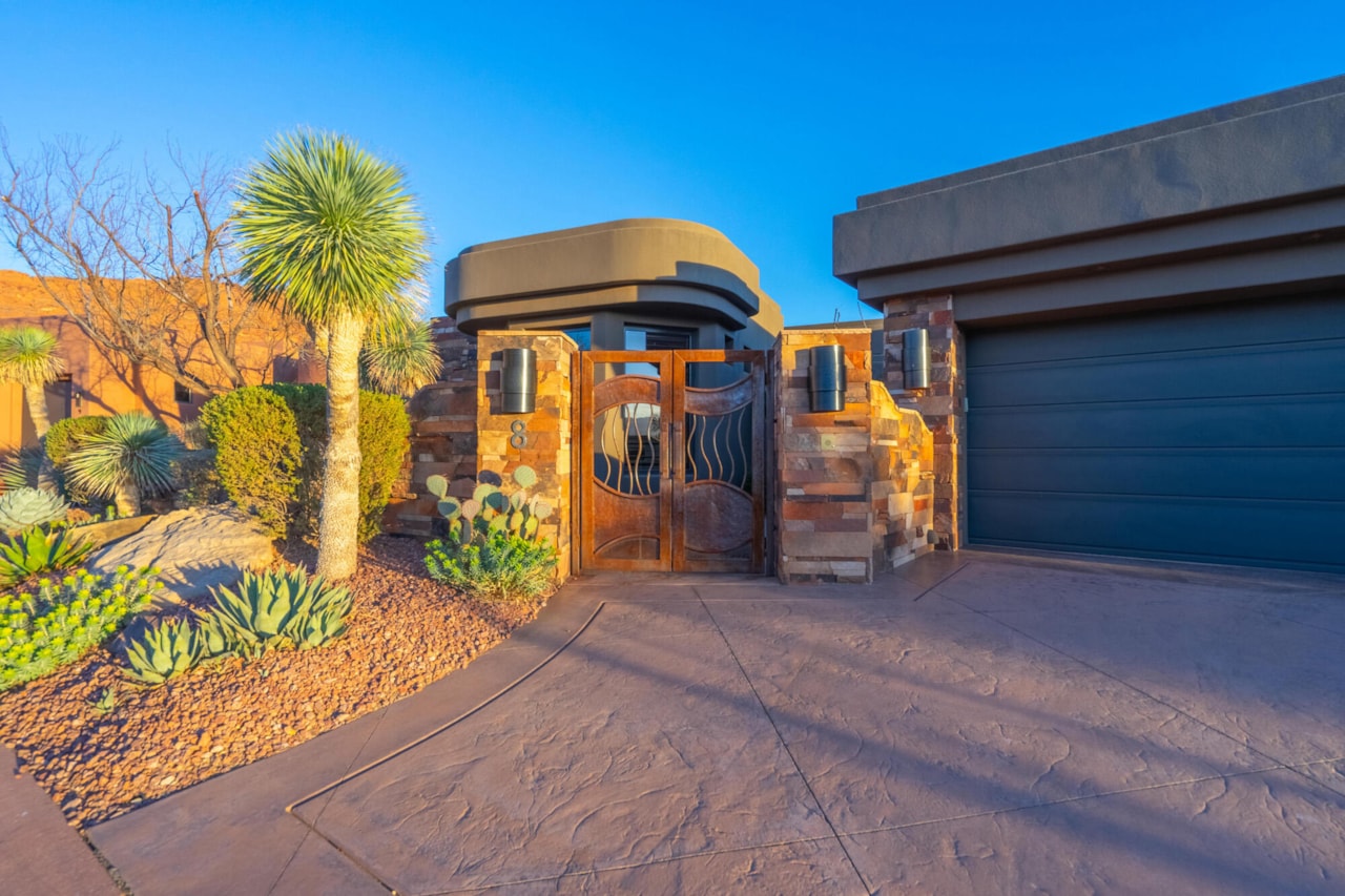 3052 N Snow Canyon Parkway #8 St George, UT 84770 home for sale, MLS#25-264436 - Erika Rogers Photo 9