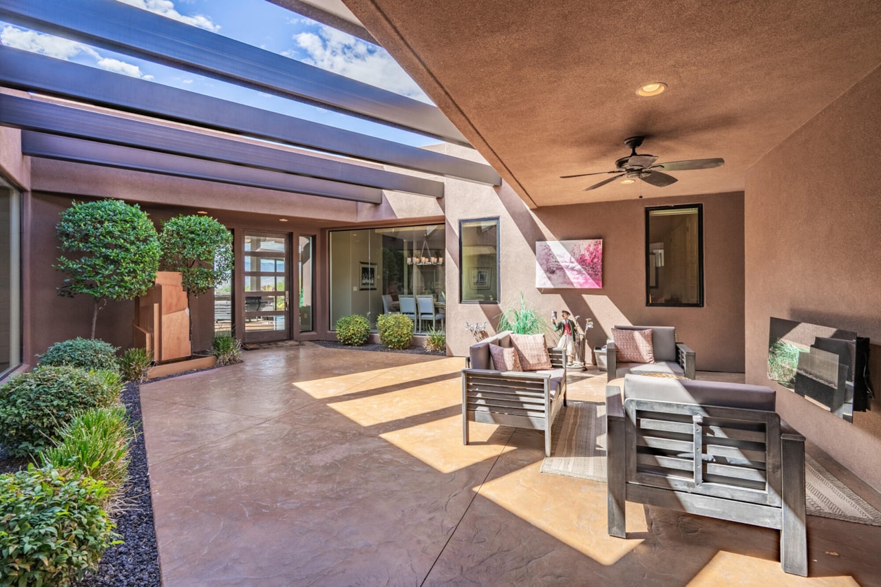 2331 W Entrada Trl #59 St George, UT 84770 home for sale, MLS#25-265883 - Erika Rogers Photo 9