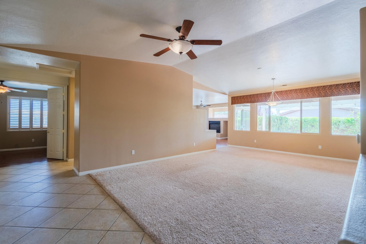 3404 E Sweetwater Springs DR Washington, UT 84780 home for sale, MLS#25-265341 - Erika Rogers Photo 13