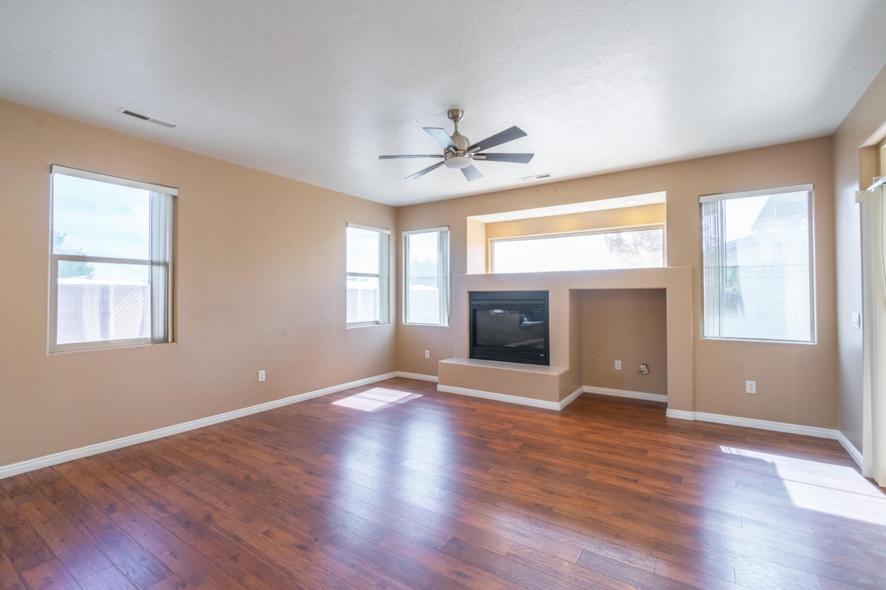 3404 E Sweetwater Springs DR Washington, UT 84780 home for sale, MLS#25-265341 - Erika Rogers Photo 20