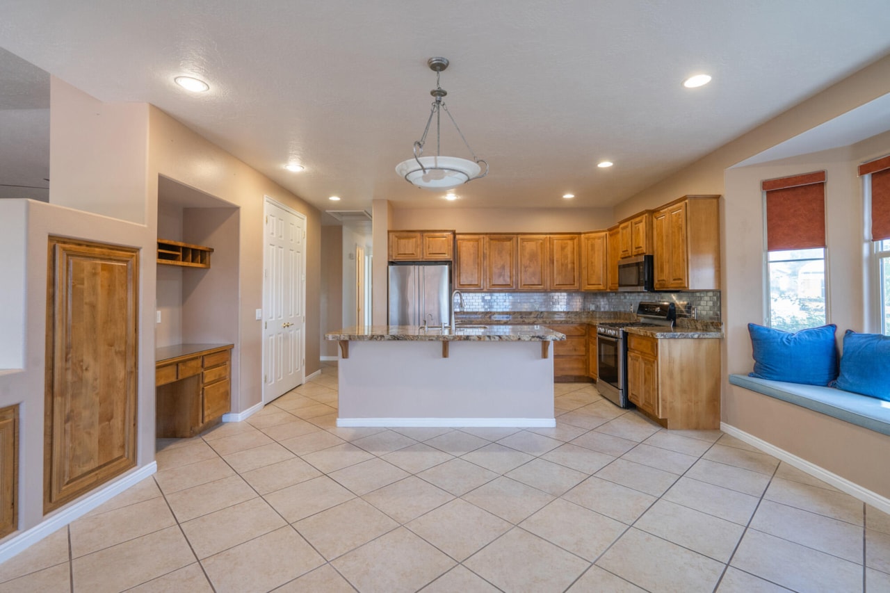 3404 E Sweetwater Springs DR Washington, UT 84780 home for sale, MLS#25-265341 - Erika Rogers Photo 24