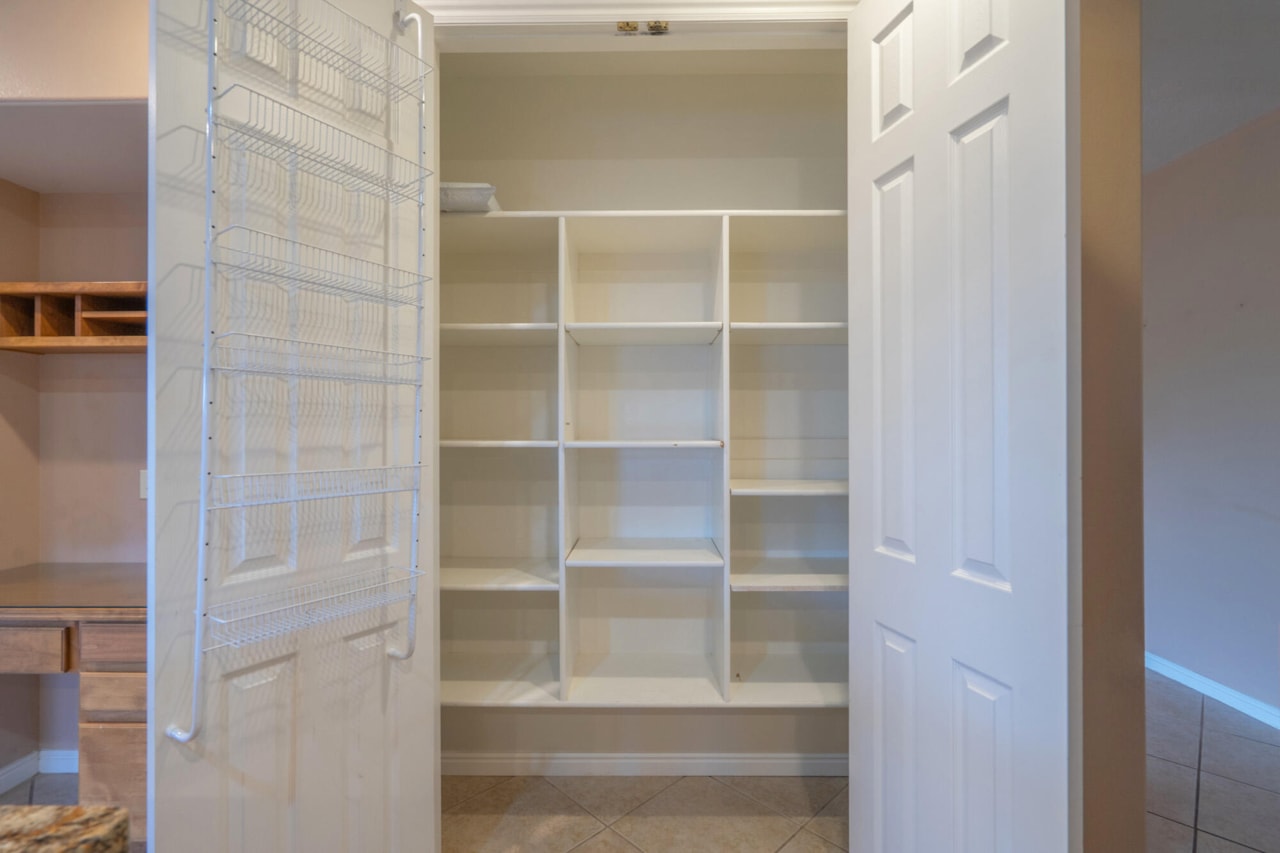 3404 E Sweetwater Springs DR Washington, UT 84780 home for sale, MLS#25-265341 - Erika Rogers Photo 28