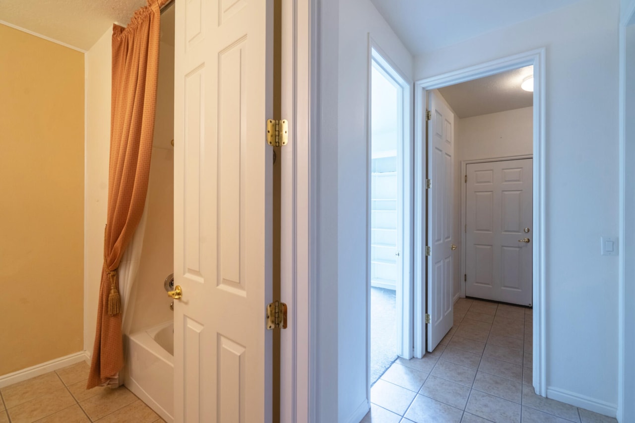 3404 E Sweetwater Springs DR Washington, UT 84780 home for sale, MLS#25-265341 - Erika Rogers Photo 59