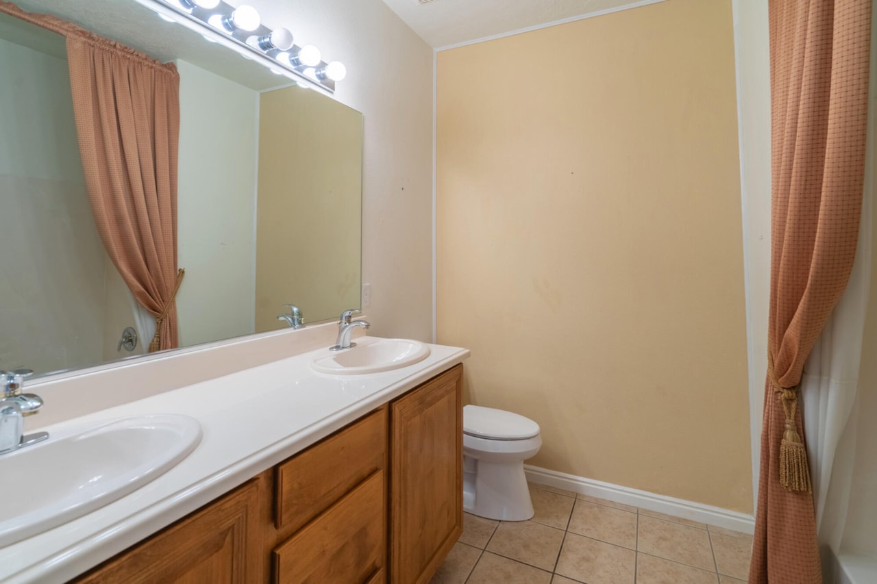 3404 E Sweetwater Springs DR Washington, UT 84780 home for sale, MLS#25-265341 - Erika Rogers Photo 60