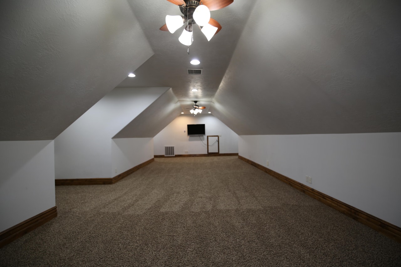 1684 E 290  S St George, UT 84790 home for sale, MLS#25-258286 - Erika Rogers Photo 14