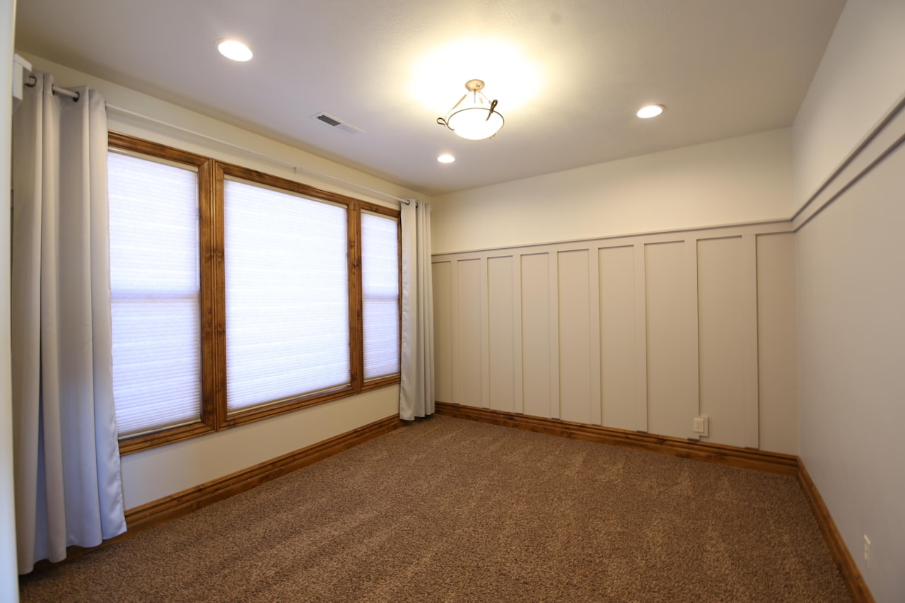 1684 E 290  S St George, UT 84790 home for sale, MLS#25-258286 - Erika Rogers Photo 16