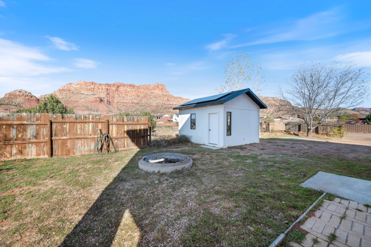 865 N Redwood ST Hildale, UT 84784 home for sale, MLS#25-267004 - Erika Rogers Photo 42