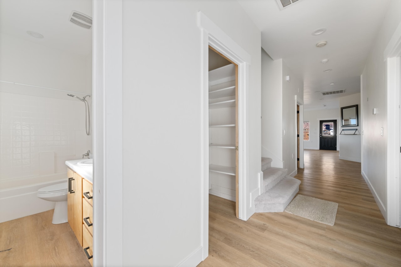 865 N Redwood ST Hildale, UT 84784 home for sale, MLS#25-267004 - Erika Rogers Photo 20