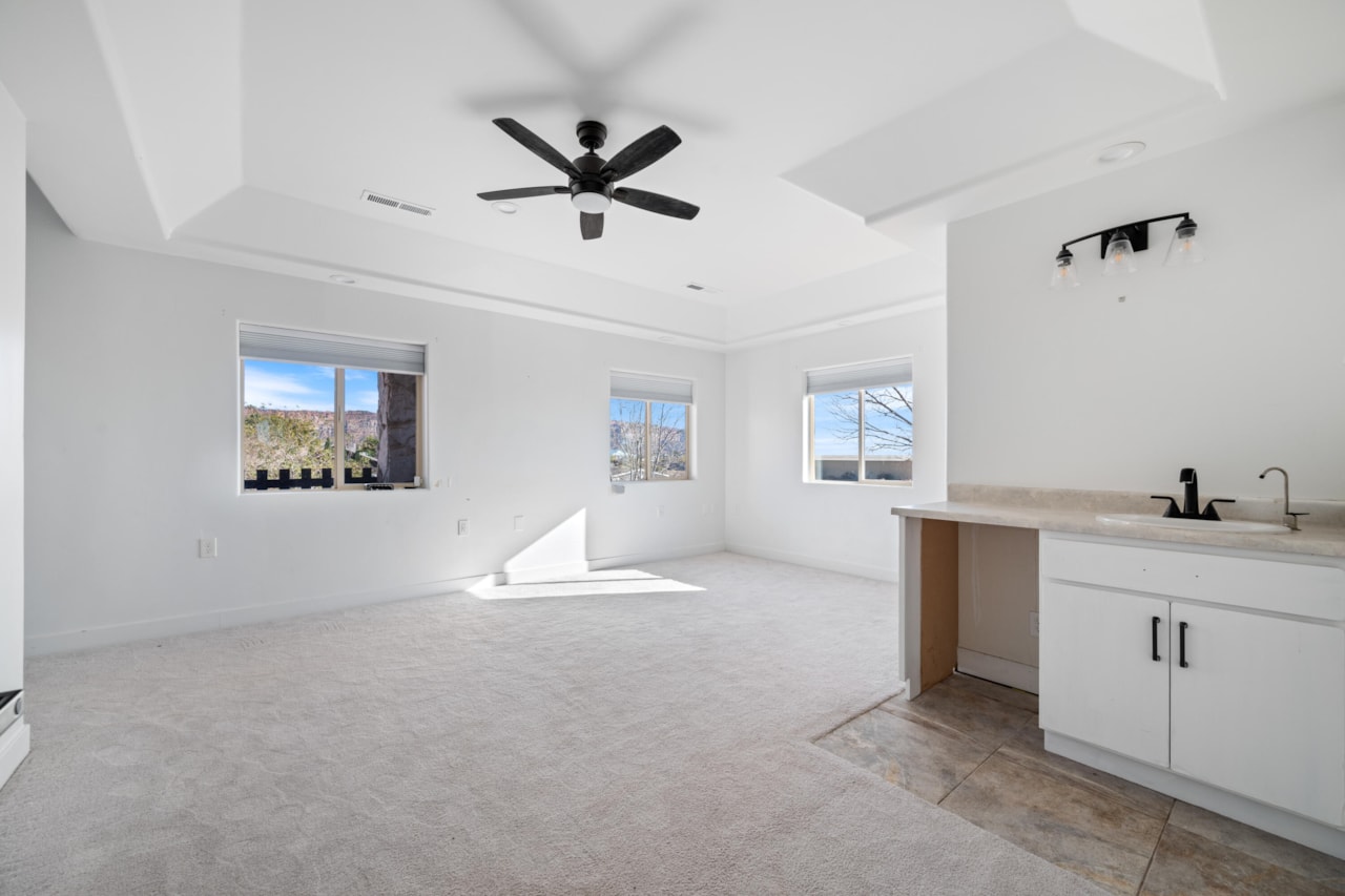 865 N Redwood ST Hildale, UT 84784 home for sale, MLS#25-267004 - Erika Rogers Photo 24