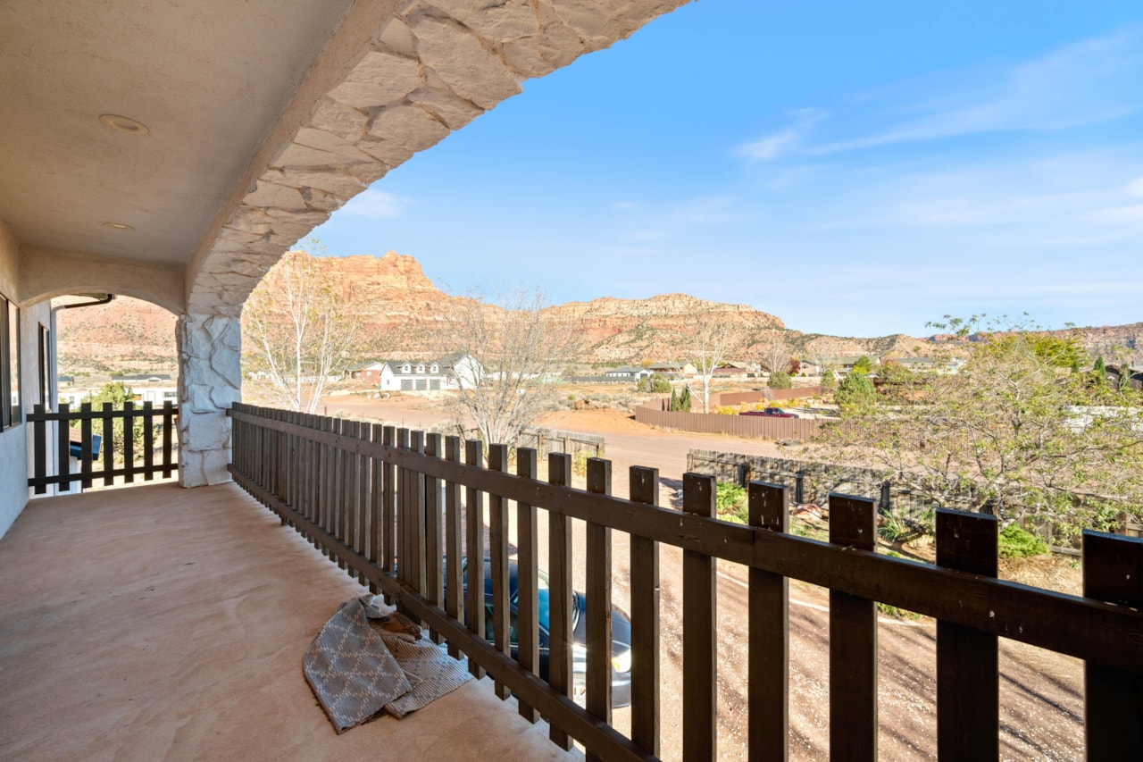 865 N Redwood ST Hildale, UT 84784 home for sale, MLS#25-267004 - Erika Rogers Photo 27