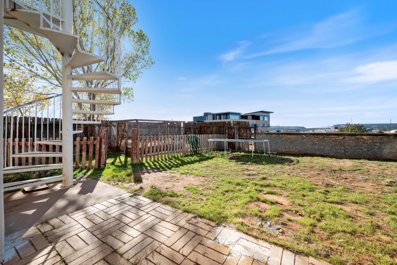 865 N Redwood ST Hildale, UT 84784 home for sale, MLS#25-267004 - Erika Rogers Photo 38